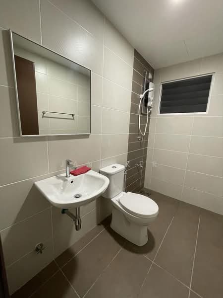 Kondominium untuk Dijual di Paraiso Residence @ The Earth - Jane Ker - Bathroom - PropertyGuru.com.my