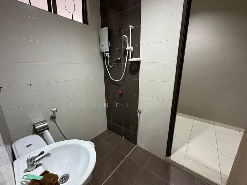 2-storey Terraced House for Sale in Kluang (Johor) - Shanel Tee - Bathroom - PropertyGuru.com.my
