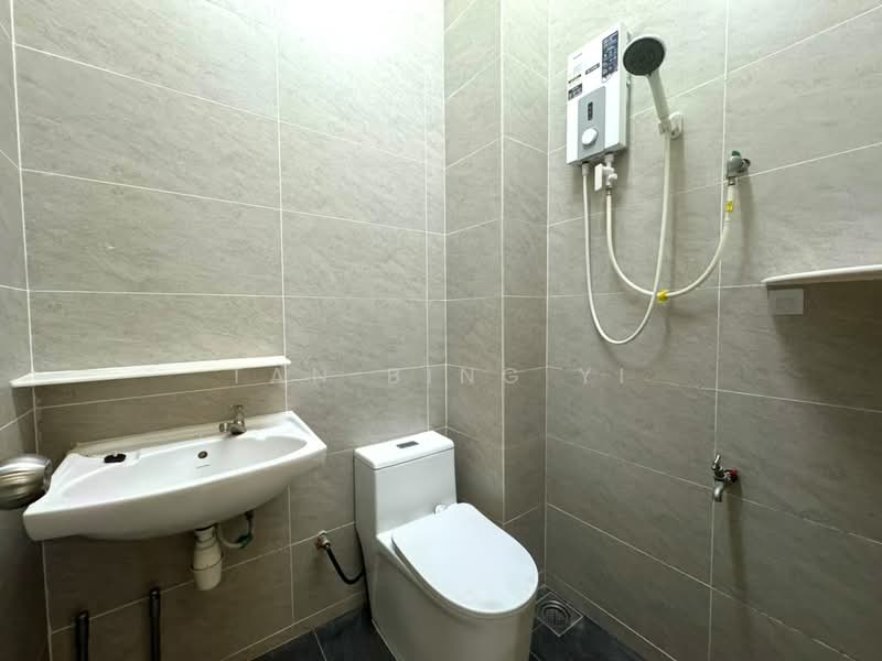 2-storey Terraced House for Rent in Bukit Indah (Iskandar Puteri (Nusajaya)) - Tan Bing Yi - Bathroom - PropertyGuru.com.my