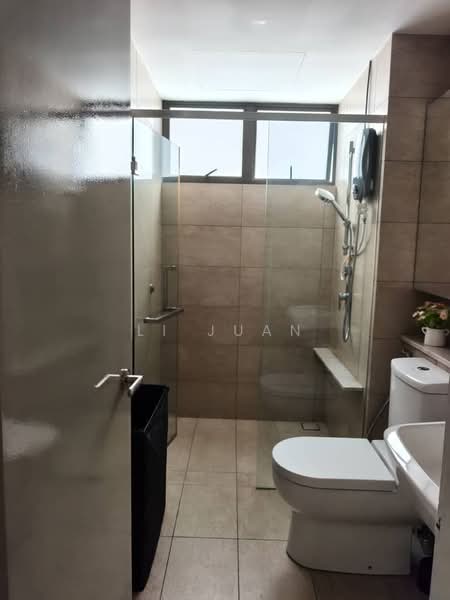 Kondominium untuk Disewa di The WaterEdge (Pinggiran Air) - Li Juan - Bathroom - PropertyGuru.com.my