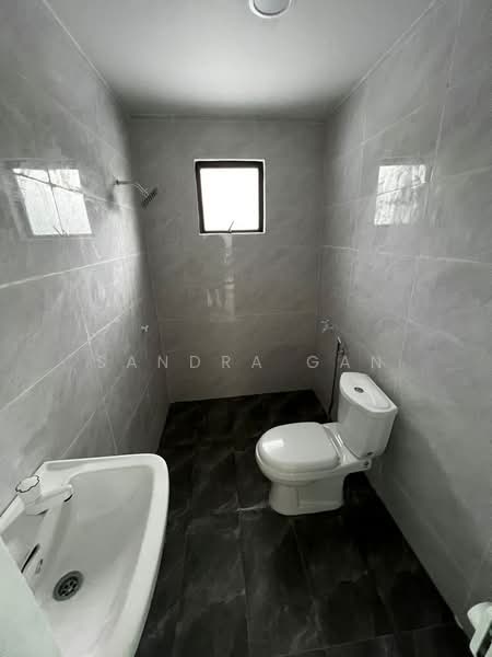 Rumah Teres 2 Tingkat untuk Dijual di Permas Jaya (Johor) - Sandra Gan - Bathroom - PropertyGuru.com.my