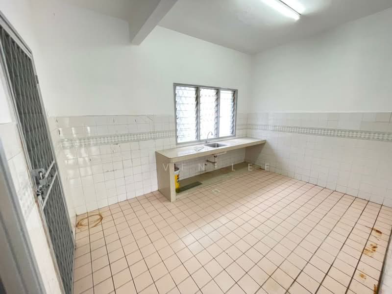 2-storey Terraced House for Sale in Taman Rawang Perdana (Rawang) - Steven Lee - Kitchen - PropertyGuru.com.my