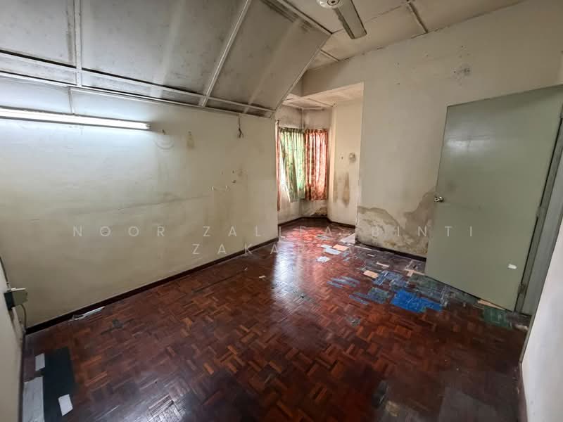 Rumah Teres 2 Tingkat untuk Dijual di Seksyen 8 (Shah Alam) - Noor Zalifa Binti Zakaria - Interior - PropertyGuru.com.my