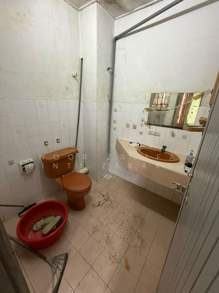 Rumah Teres 2 Tingkat untuk Dijual di Seksyen 8 (Shah Alam) - Noor Zalifa Binti Zakaria - Bathroom - PropertyGuru.com.my