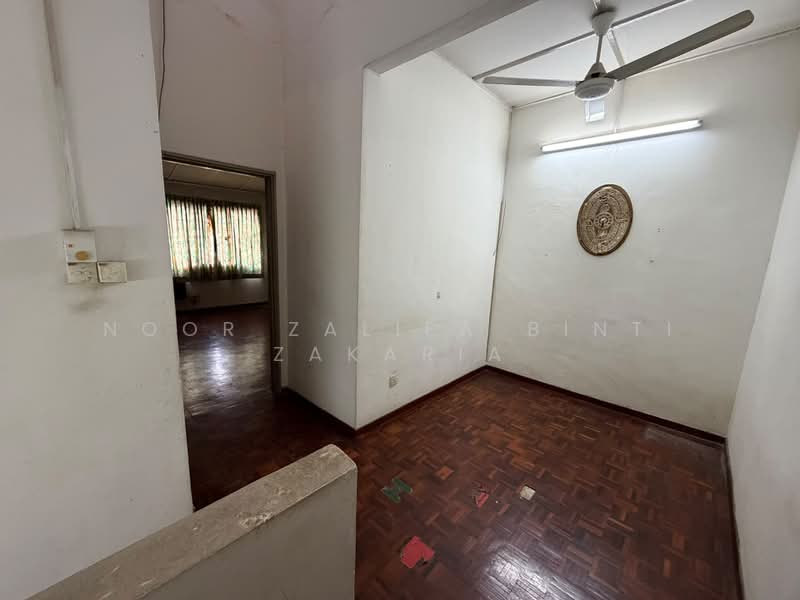 Rumah Teres 2 Tingkat untuk Dijual di Seksyen 8 (Shah Alam) - Noor Zalifa Binti Zakaria - Interior - PropertyGuru.com.my