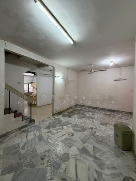 Rumah Teres 2 Tingkat untuk Dijual di Seksyen 8 (Shah Alam) - Noor Zalifa Binti Zakaria - Interior - PropertyGuru.com.my