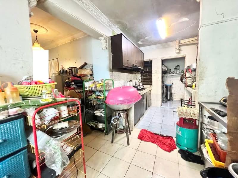 Apartment for Sale at Pangsapuri Anggerik - Tengku Zairi - PropertyGuru.com.my