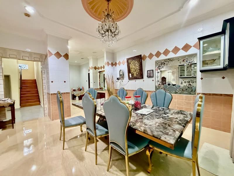 Zero-Lot Bungalow for Sale in Taman Maluri (Cheras) - Ali Idris - Dining Room - PropertyGuru.com.my