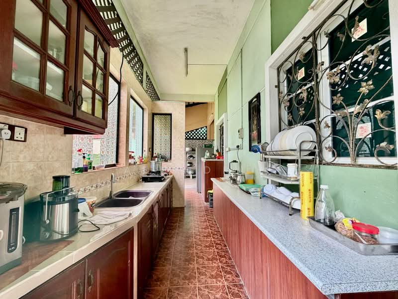 Zero-Lot Bungalow for Sale in Taman Maluri (Cheras) - Ali Idris - Kitchen - PropertyGuru.com.my