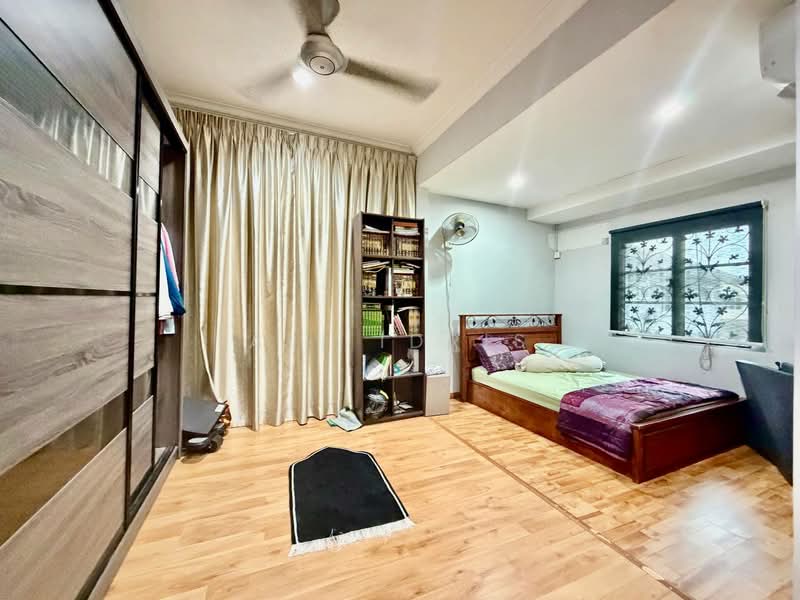 Zero-Lot Bungalow for Sale in Taman Maluri (Cheras) - Ali Idris - Bedroom - PropertyGuru.com.my