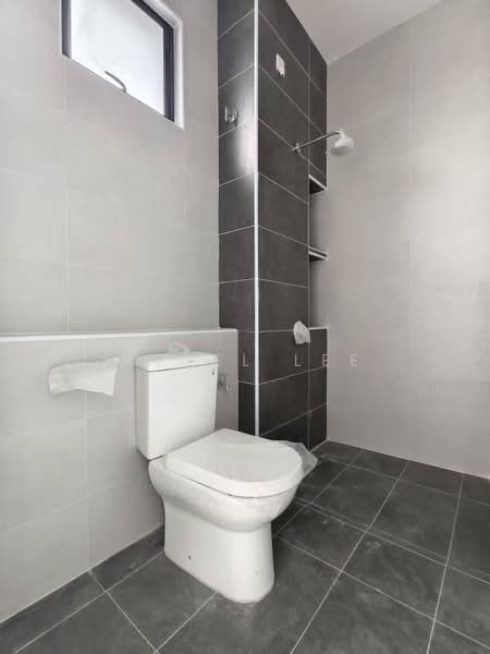 Rumah Teres 2 Tingkat untuk Dijual di Taman Desa Tebrau (Tebrau) - Angel Lee - Bathroom - PropertyGuru.com.my