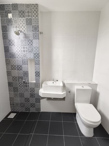 Terraced House for Rent in Eco Grandeur (Puncak Alam) - Benson Lian - Bathroom - PropertyGuru.com.my