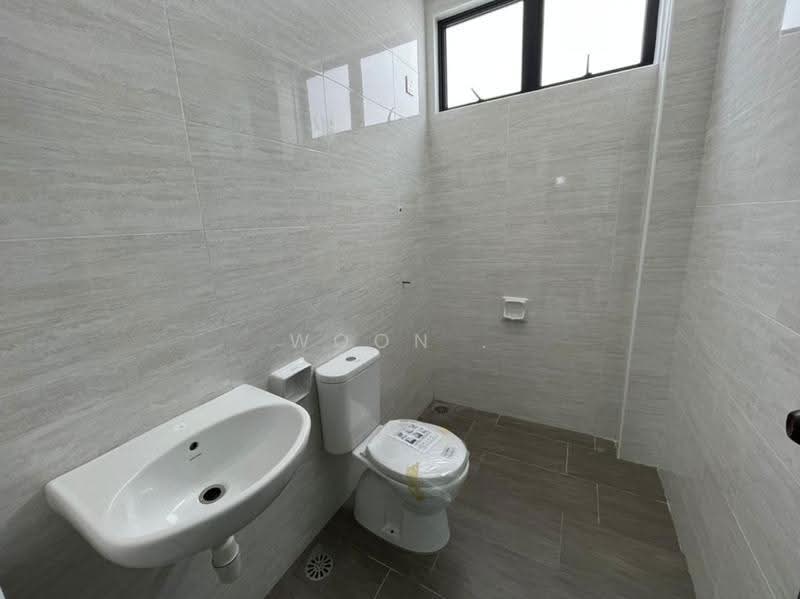 Semi-Detached House for Sale in Melaka City (Melaka) - Woon . - Bathroom - PropertyGuru.com.my