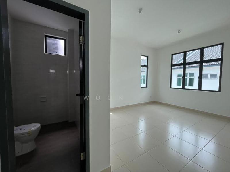 Semi-Detached House for Sale in Melaka City (Melaka) - Woon . - Bathroom - PropertyGuru.com.my