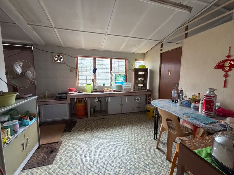 Rumah Teres untuk Dijual di Kepong (Kuala Lumpur) - Ivan Loo - Kitchen - PropertyGuru.com.my