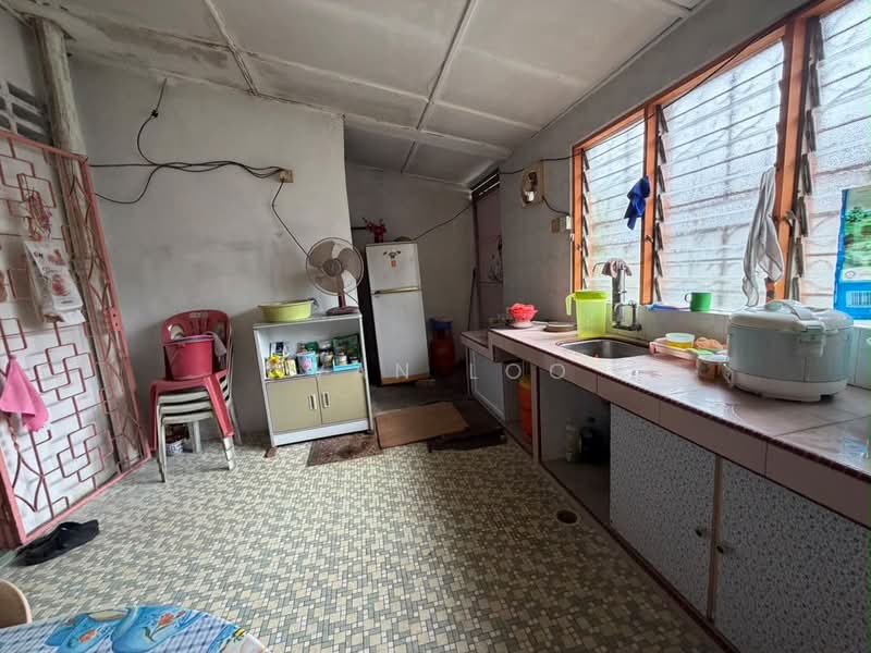 Rumah Teres untuk Dijual di Kepong (Kuala Lumpur) - Ivan Loo - Kitchen - PropertyGuru.com.my