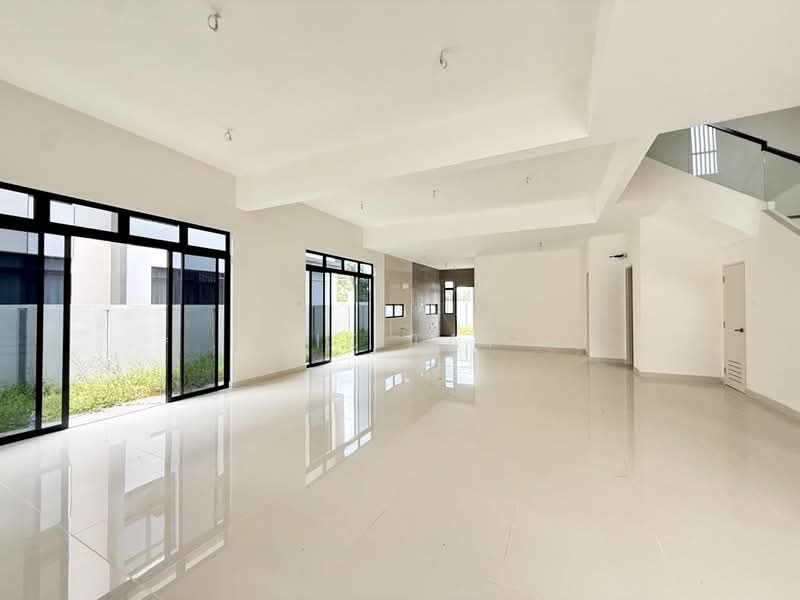 Semi-Detached House for Sale in Taman Sutera Utama (Skudai) - Yik Tat - PropertyGuru.com.my