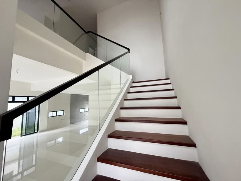 Semi-Detached House for Sale in Taman Sutera Utama (Skudai) - Yik Tat - PropertyGuru.com.my