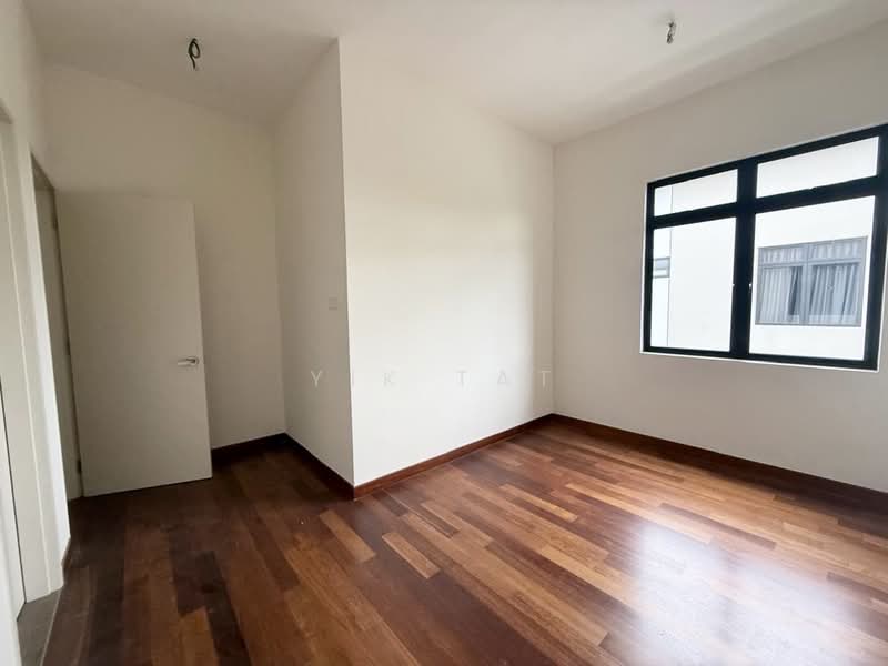 Semi-Detached House for Sale in Taman Sutera Utama (Skudai) - Yik Tat - PropertyGuru.com.my
