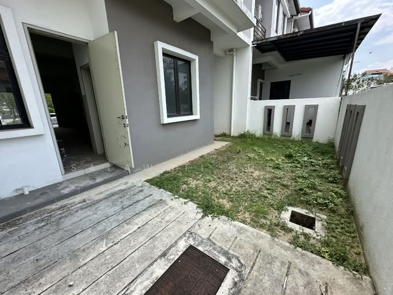 Rumah Teres 2 Tingkat untuk Dijual di Alam Impian (Shah Alam) - Salawati Busro - Exterior - PropertyGuru.com.my