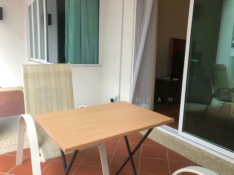 Servis Apartment untuk Dijual di Straits Quay (The Suites at Waterside) - Vivien Cheah - Balcony - PropertyGuru.com.my