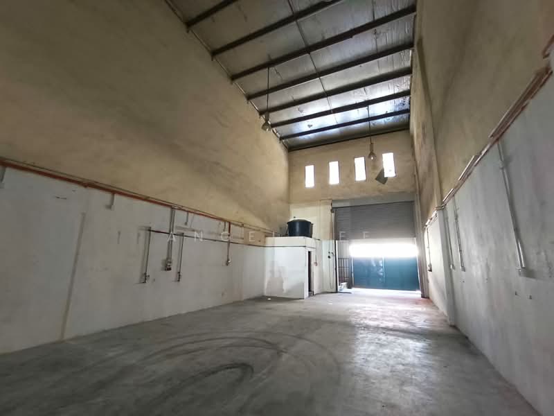 Terrace Factory for Rent in Kawasan Perindustrian Mount Austin (Tebrau) - Angel Lee - Interior - PropertyGuru.com.my