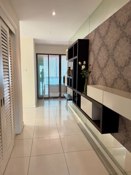 Kondominium untuk Disewa di Ara Hill Condominium - Jarrod Joshua - Corridor - PropertyGuru.com.my