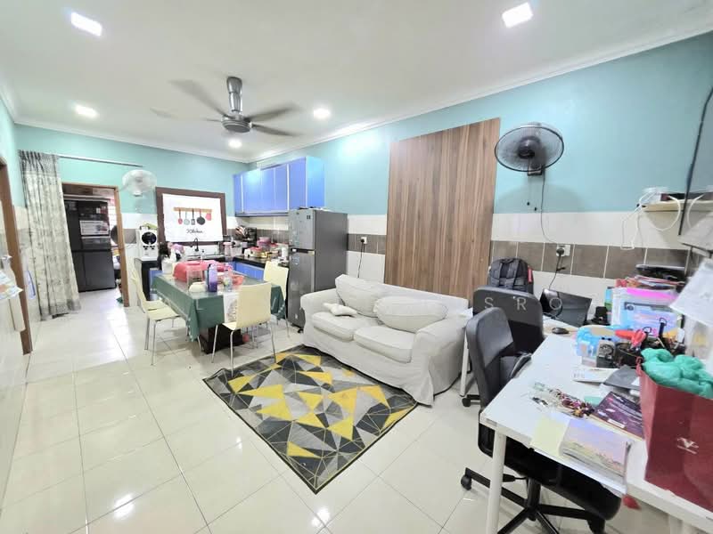 Semi-Detached House for Sale in Shah Alam (Selangor) - Salawati Busro - Kitchen - PropertyGuru.com.my