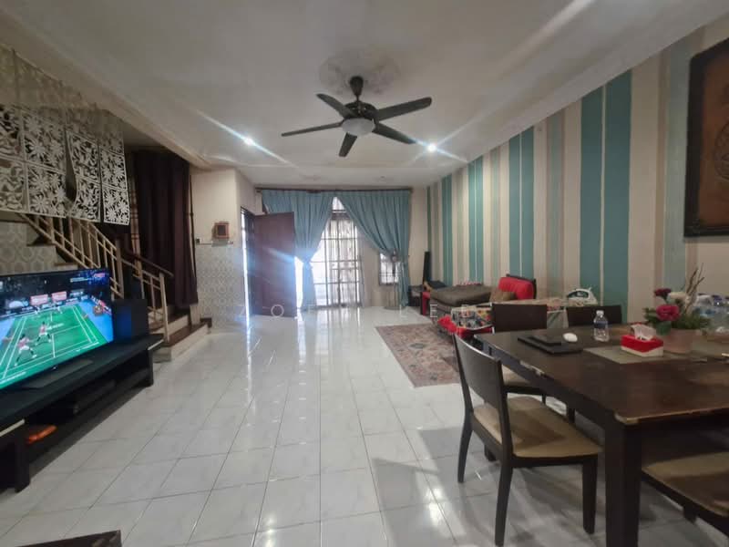 2-storey Terraced House for Sale in Mutiara Rini (Skudai) - Zoey Lee - Living Room - PropertyGuru.com.my