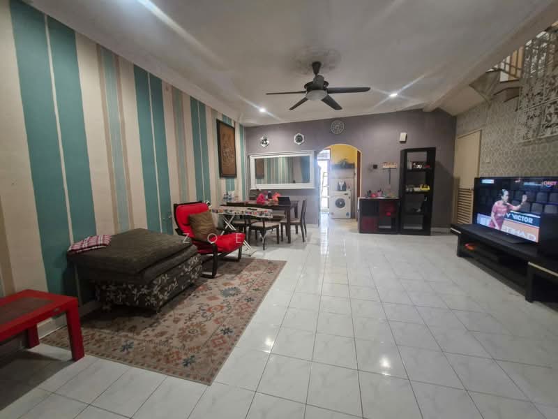 2-storey Terraced House for Sale in Mutiara Rini (Skudai) - Zoey Lee - Living Room - PropertyGuru.com.my