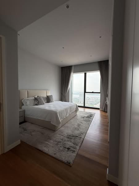 Servis Apartment untuk Disewa di The Astaka @ 1 Bukit Senyum - Bryan Wong - Master Bedroom - PropertyGuru.com.my