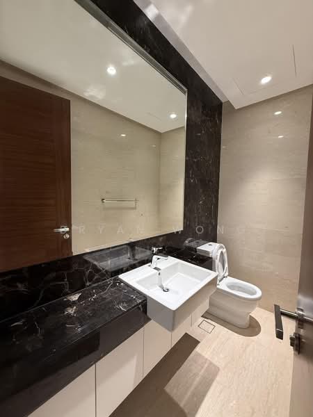 Servis Apartment untuk Disewa di The Astaka @ 1 Bukit Senyum - Bryan Wong - Bathroom - PropertyGuru.com.my