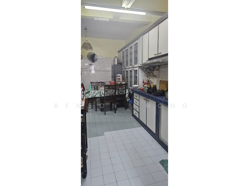 2-storey Terraced House for Sale in Bandar Baru Uda (Tampoi) - Benson Chong - Kitchen - PropertyGuru.com.my