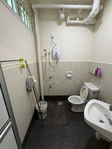 Apartment for Rent at Lake View Suites - Jensen Goh - Bathroom - PropertyGuru.com.my