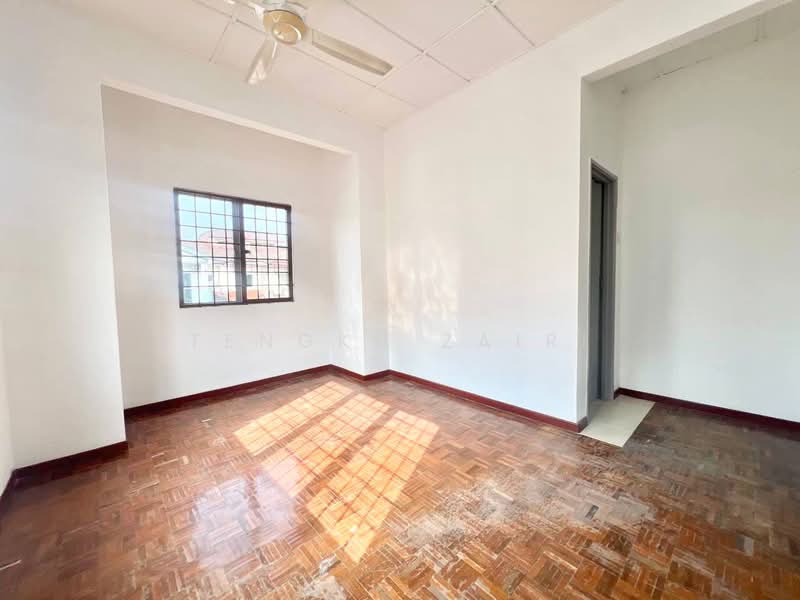 Rumah Berkembar untuk Dijual di Jerantut (Pahang) - Tengku Zairi - PropertyGuru.com.my