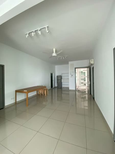 Kondominium untuk Dijual di Setia Pinnacle - Kevin Lim - Living Room - PropertyGuru.com.my