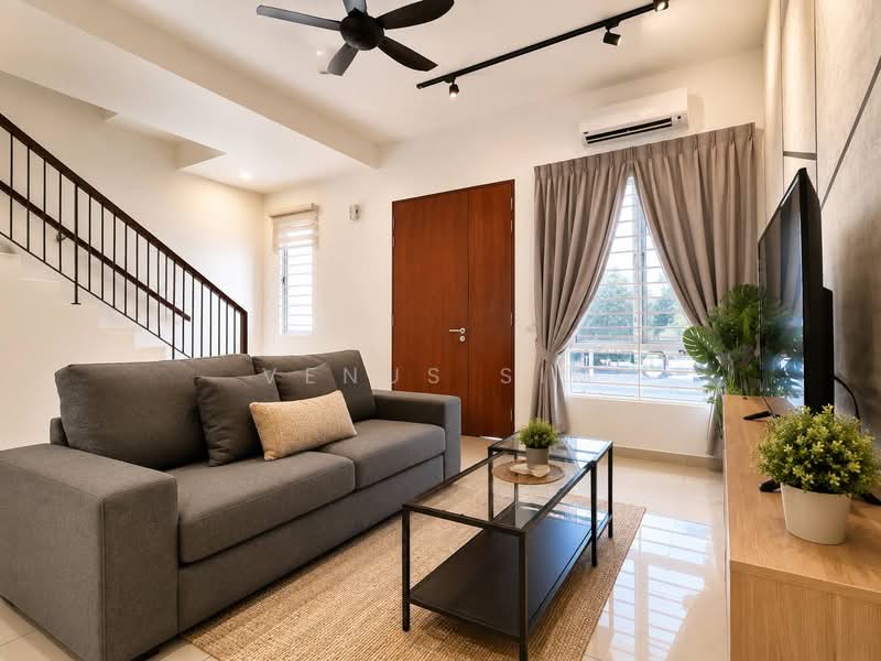 2-storey Terraced House for Rent in Bandar Rimbayu (Telok Panglima Garang) - Venus Sim - Living Room - PropertyGuru.com.my