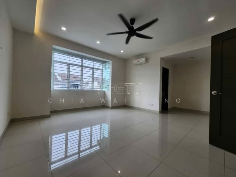 Rumah Teres 2.5 Tingkat untuk Dijual di Bandar Puteri Klang (Klang) - Chia Wai Yong - Living Room - PropertyGuru.com.my