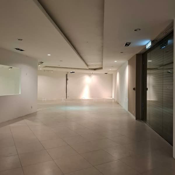 Shop for Rent in Bandar Puteri Puchong (Puchong) - H.K Ching - Interior - PropertyGuru.com.my