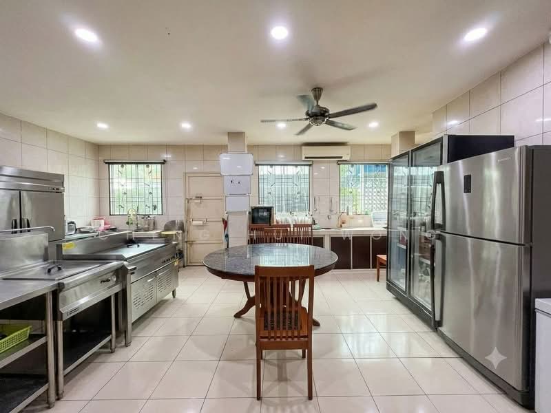1.5-storey Terraced House for Sale in Kota Kinabalu (Sabah) - Ching Hui Wong - Kitchen - PropertyGuru.com.my