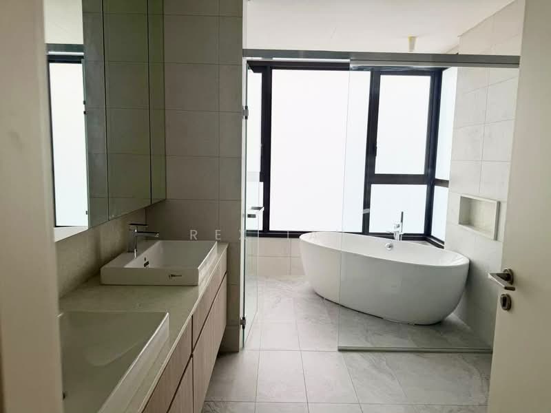 Servis Apartment untuk Disewa di Jendela Residences - Rex Tan - Bathroom - PropertyGuru.com.my