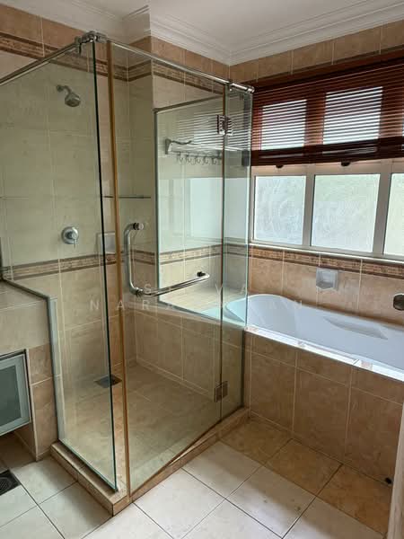 Rumah Berkembar untuk Dijual di Ampang Jaya (Ampang) - Selva Narayanan - Bathroom - PropertyGuru.com.my