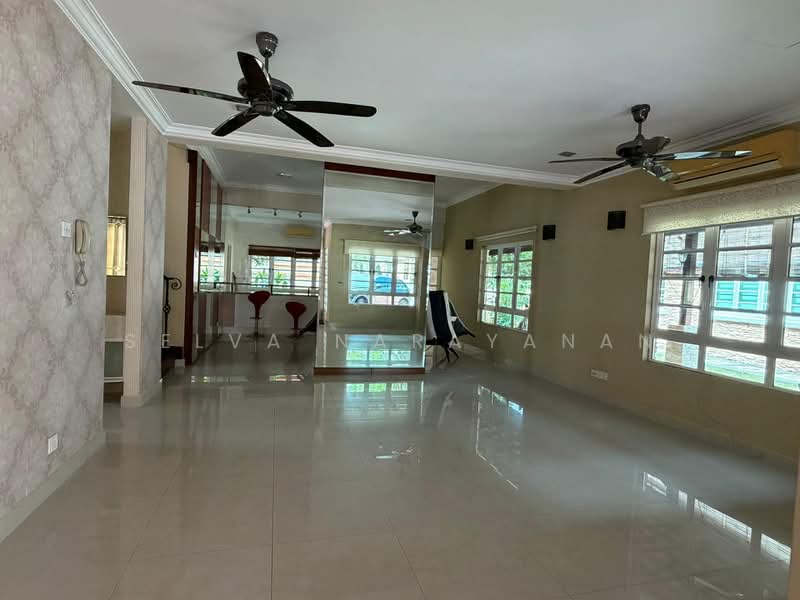 Rumah Berkembar untuk Dijual di Ampang Jaya (Ampang) - Selva Narayanan - Living Room - PropertyGuru.com.my