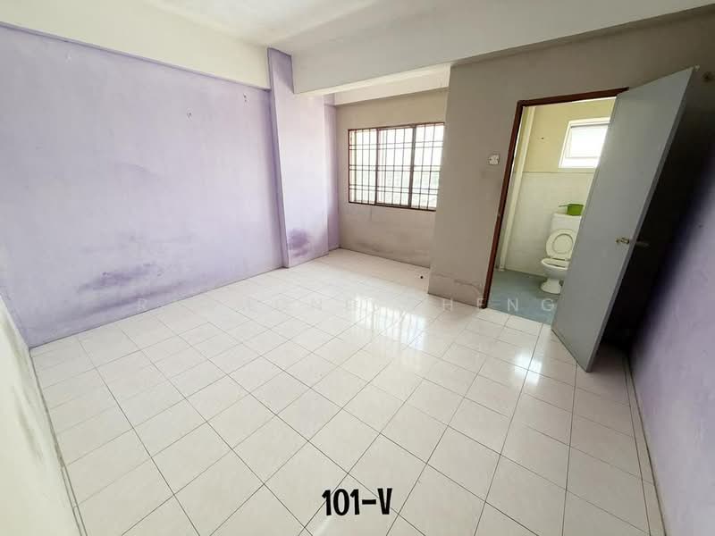 Apartment for Sale at Pangsapuri Perdana Villa - Raymond Cheng - Interior - PropertyGuru.com.my