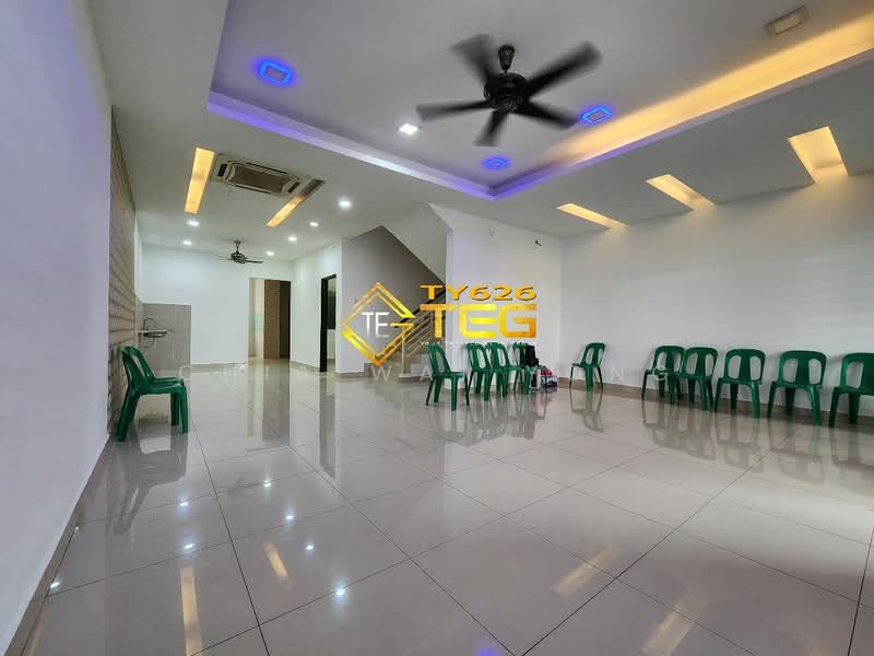 Rumah Teres 2.5 Tingkat untuk Dijual di Bandar Puteri Klang (Klang) - Chia Wai Yong - Living Room - PropertyGuru.com.my