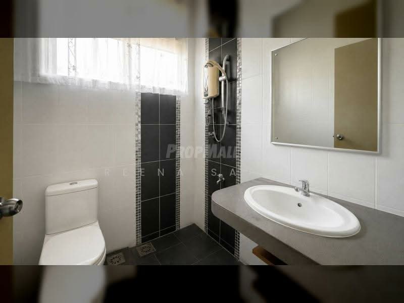 Bungalow for Sale in SS7 (Petaling Jaya) - Reena Sarif - Bathroom - PropertyGuru.com.my