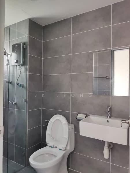 Servis Apartment untuk Disewa di 121 Residences - JK Leong - Bathroom - PropertyGuru.com.my