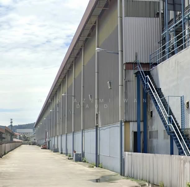 Warehouse for Rent in Puchong (Selangor) - Wan Azemi Wan Daud - Exterior - PropertyGuru.com.my