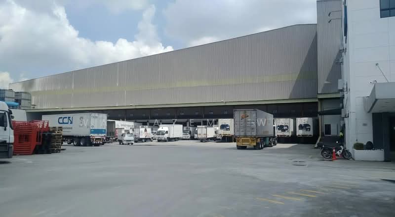 Warehouse for Rent in Puchong (Selangor) - Wan Azemi Wan Daud - Exterior - PropertyGuru.com.my