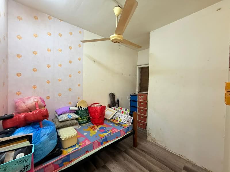 Rumah Teres 2 Tingkat untuk Dijual di Bandar Tasik Puteri (Rawang) - Tris Jong - Bedroom - PropertyGuru.com.my